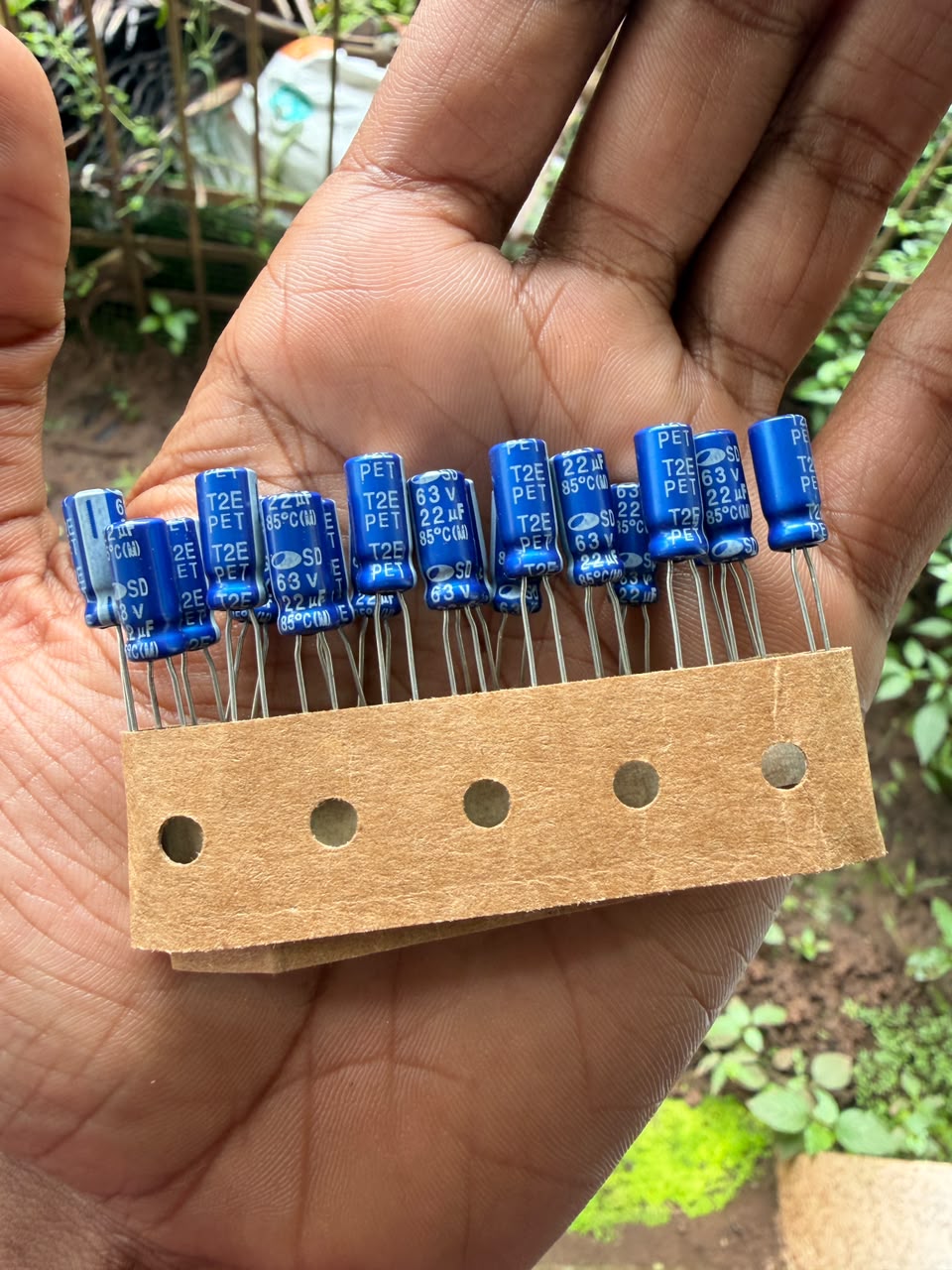22uF 63V Electrolytic Capacitor SAMWHA 5x11mm 22uF 63V