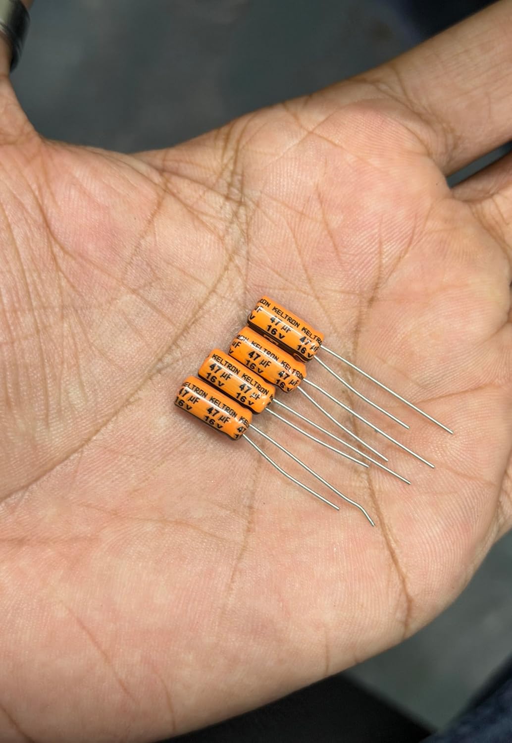 47uF 16V Keltron Electrolytic Capacitor 85C 20%