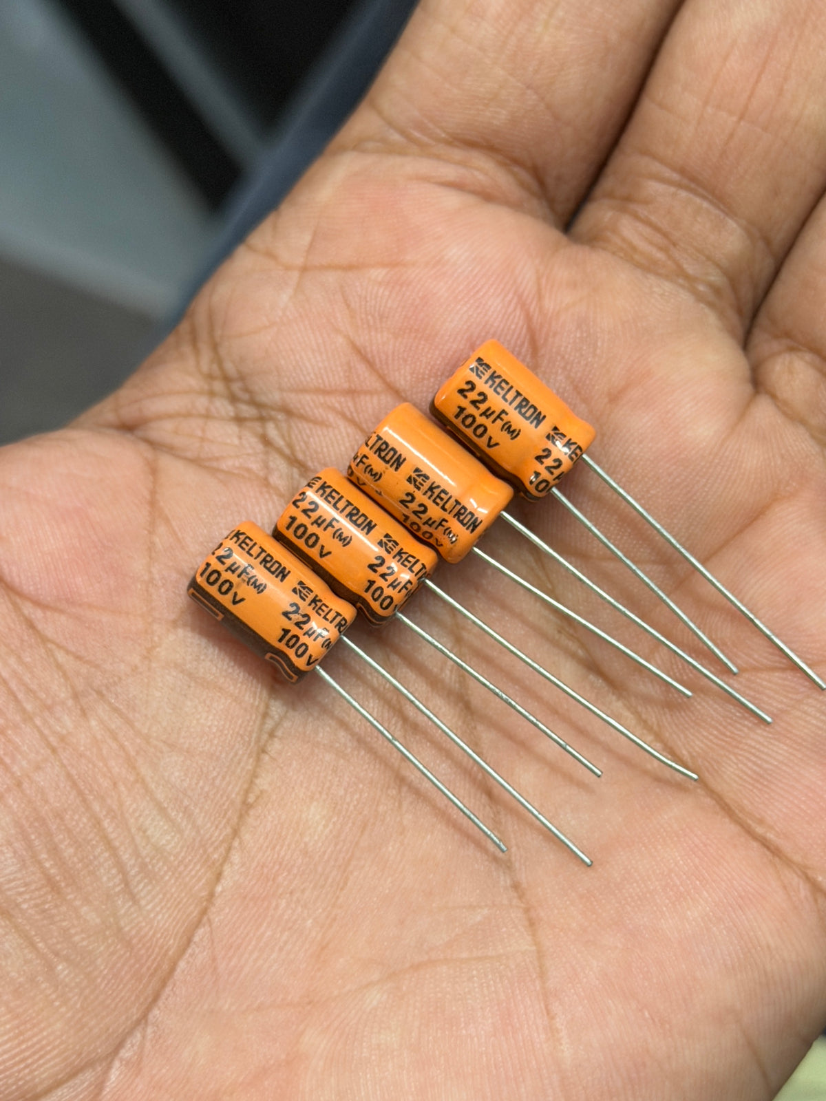 22uF 100V Radial Electrolytic Capacitor KELTRON 22uF 100V