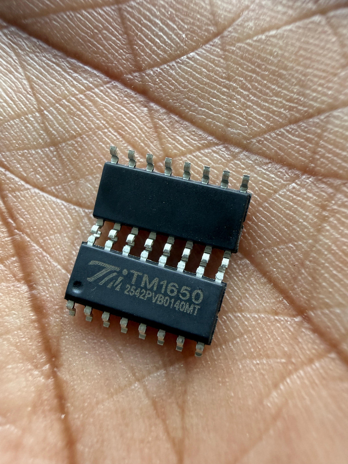 TM1650 SMD IC Led Driver 4 digit Common Cathode SOP 16 TM1650 TM(Titan Micro Elec) TM1650-SOP16